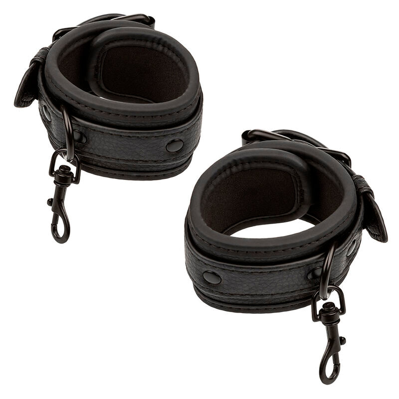 CALEXOTICS – NOCTURNAL HOG TIE CONNECTOR CUERO EINSTELLBAR SCHWARZ