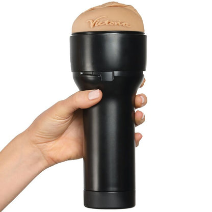 KIIROO - FÜHLEN SIE VICTORIA JUNE STROKER