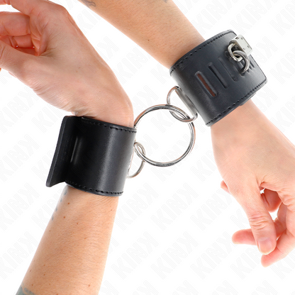 KINK - FIXE HANDGELENKFESSELN MIT RING UND VORHÄNGESCHLOSS VERSCHLUSS SCHWARZ VERSTELLBAR 16-23 CM X 5,5 CM